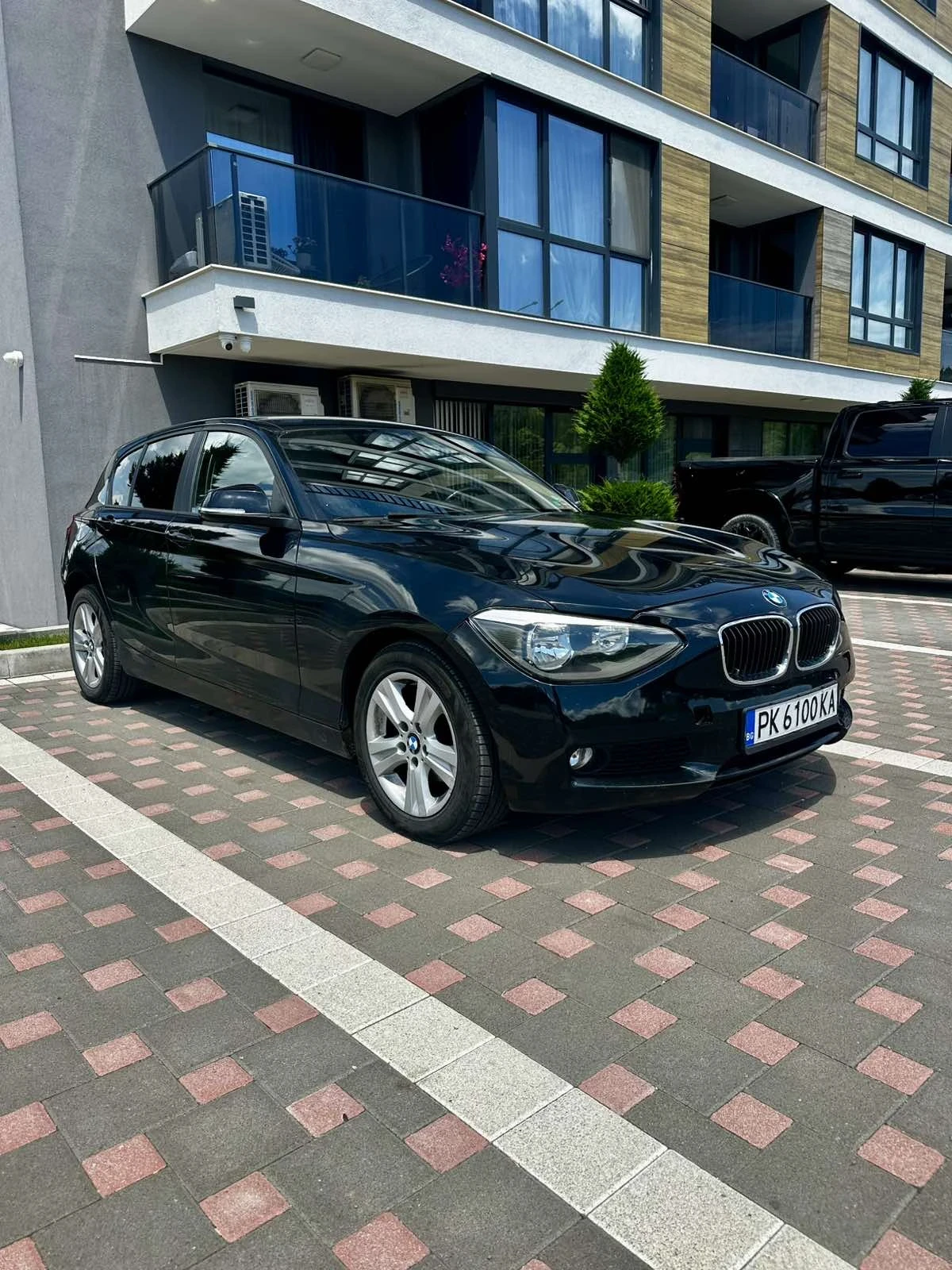 BMW 118 + сменена верига + 4 джанти и 4 зимни гуми, снимка 3 - Автомобили и джипове - 54832285