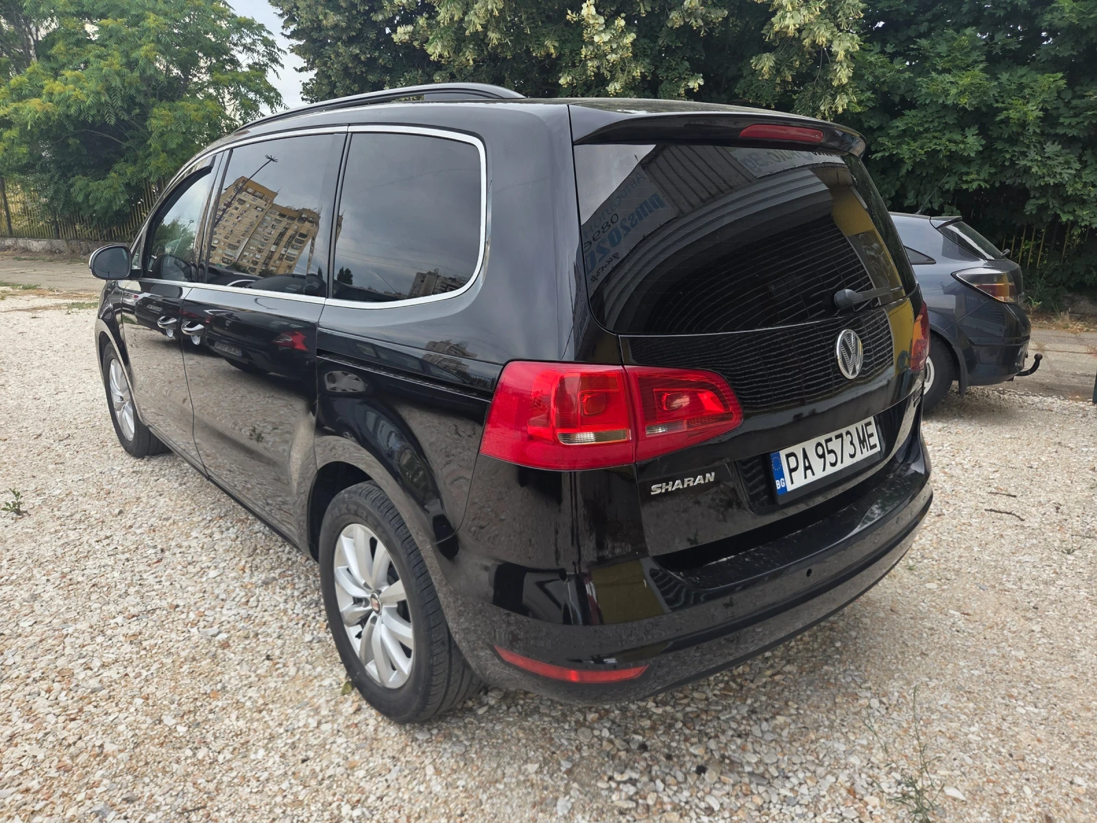 VW Sharan 2.0дизел 170кс 2011г 7местен, снимка 4 - Автомобили и джипове - 54990181