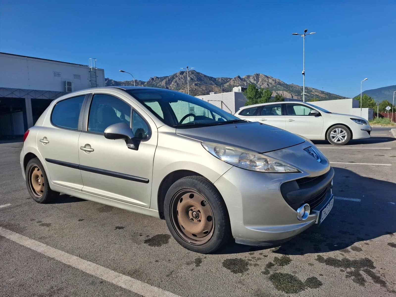 Peugeot 207, снимка 10 - Автомобили и джипове - 55503881