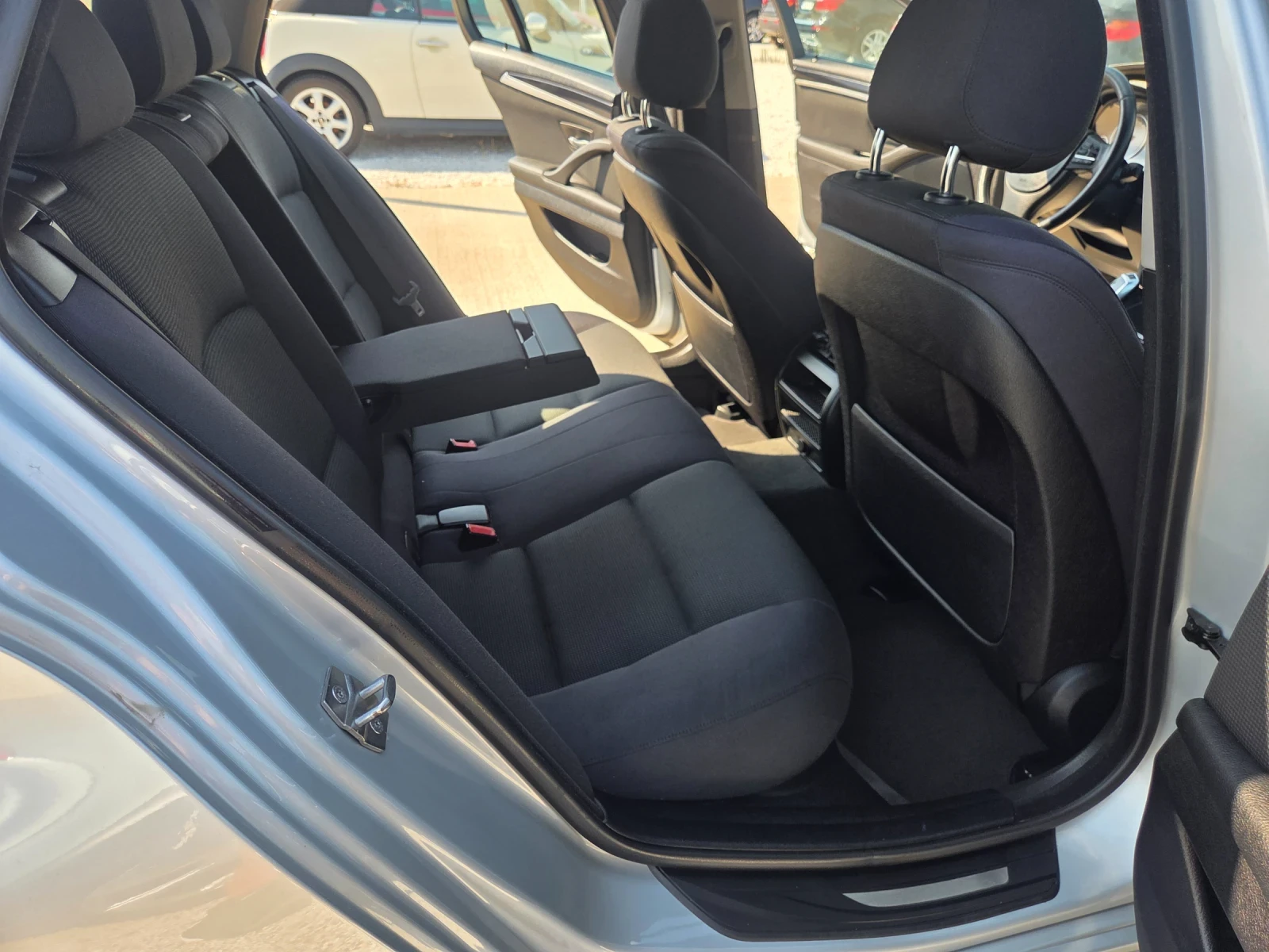 BMW 520 XD/XENON/NAVI/АВТО, снимка 11 - Автомобили и джипове - 55785241