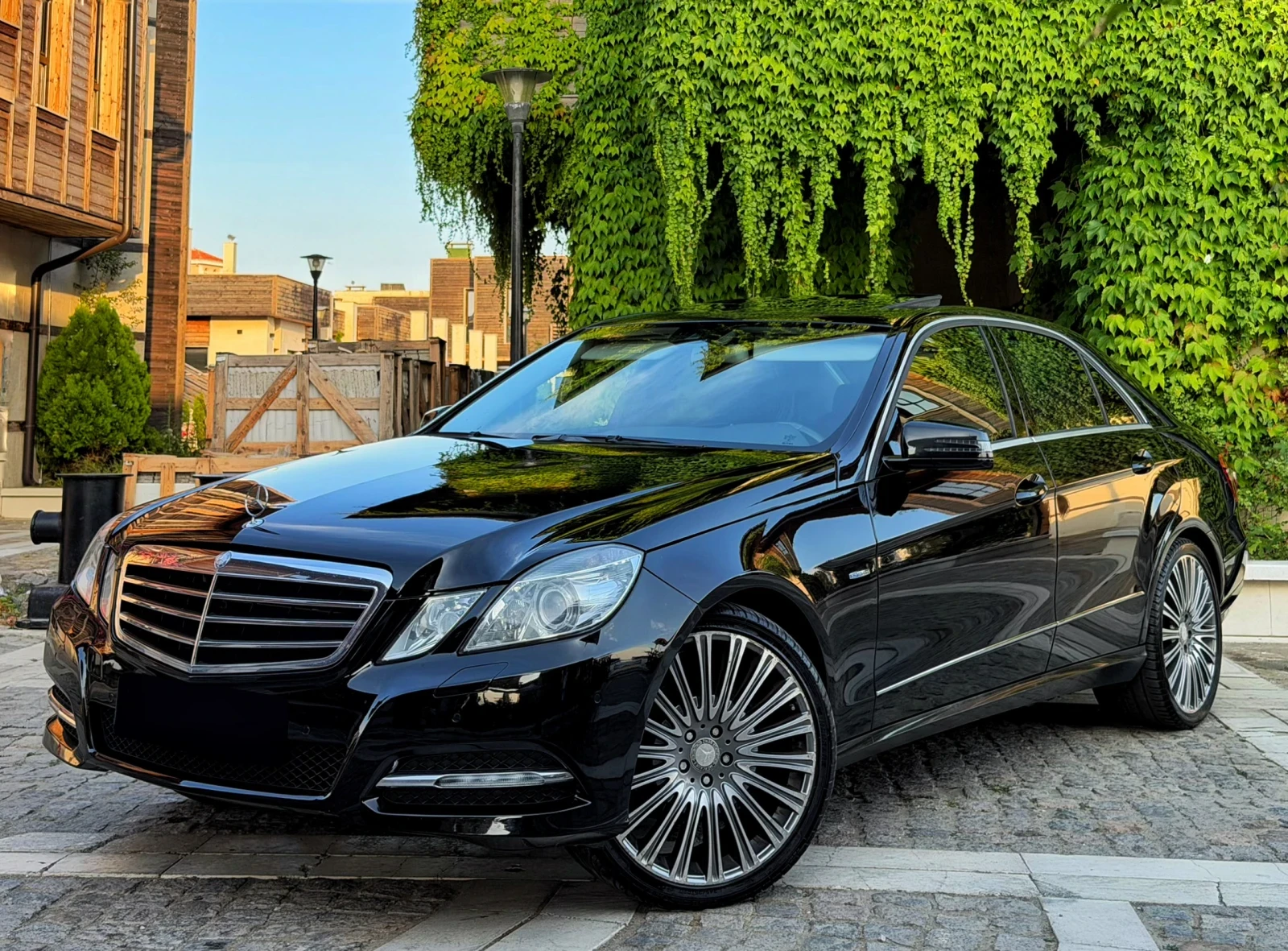 Mercedes-Benz E 350 CDI Avantgarde * * РЕАЛНИ КМ* * , снимка 2 - Автомобили и джипове - 55793701