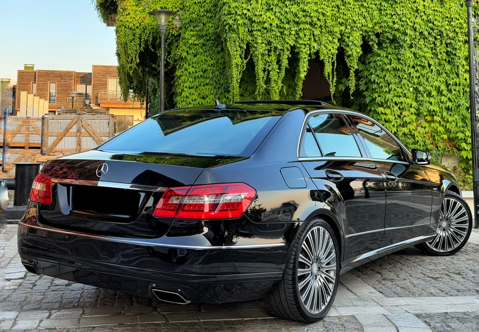 Mercedes-Benz E 350 CDI Avantgarde * * РЕАЛНИ КМ* * , снимка 5 - Автомобили и джипове - 55793701