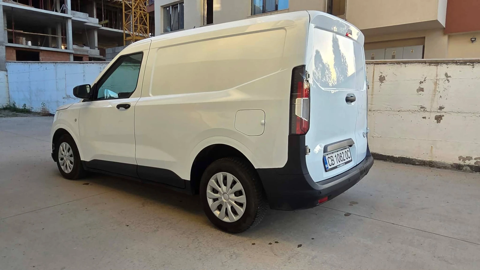 Ford Courier 1.0Turbo Cargo, снимка 5 - Автомобили и джипове - 55899221