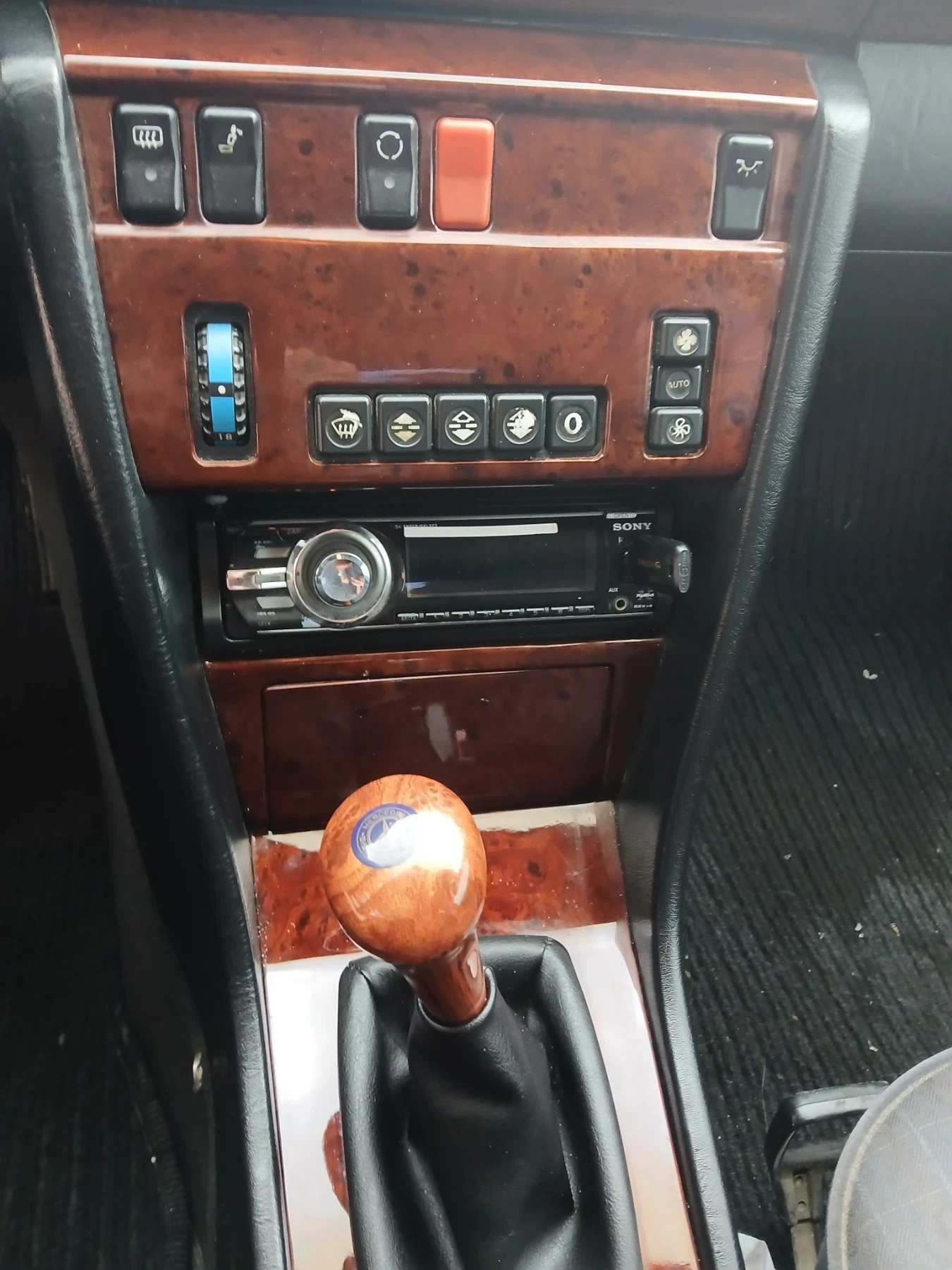 Mercedes-Benz 124, снимка 8 - Автомобили и джипове - 56483445
