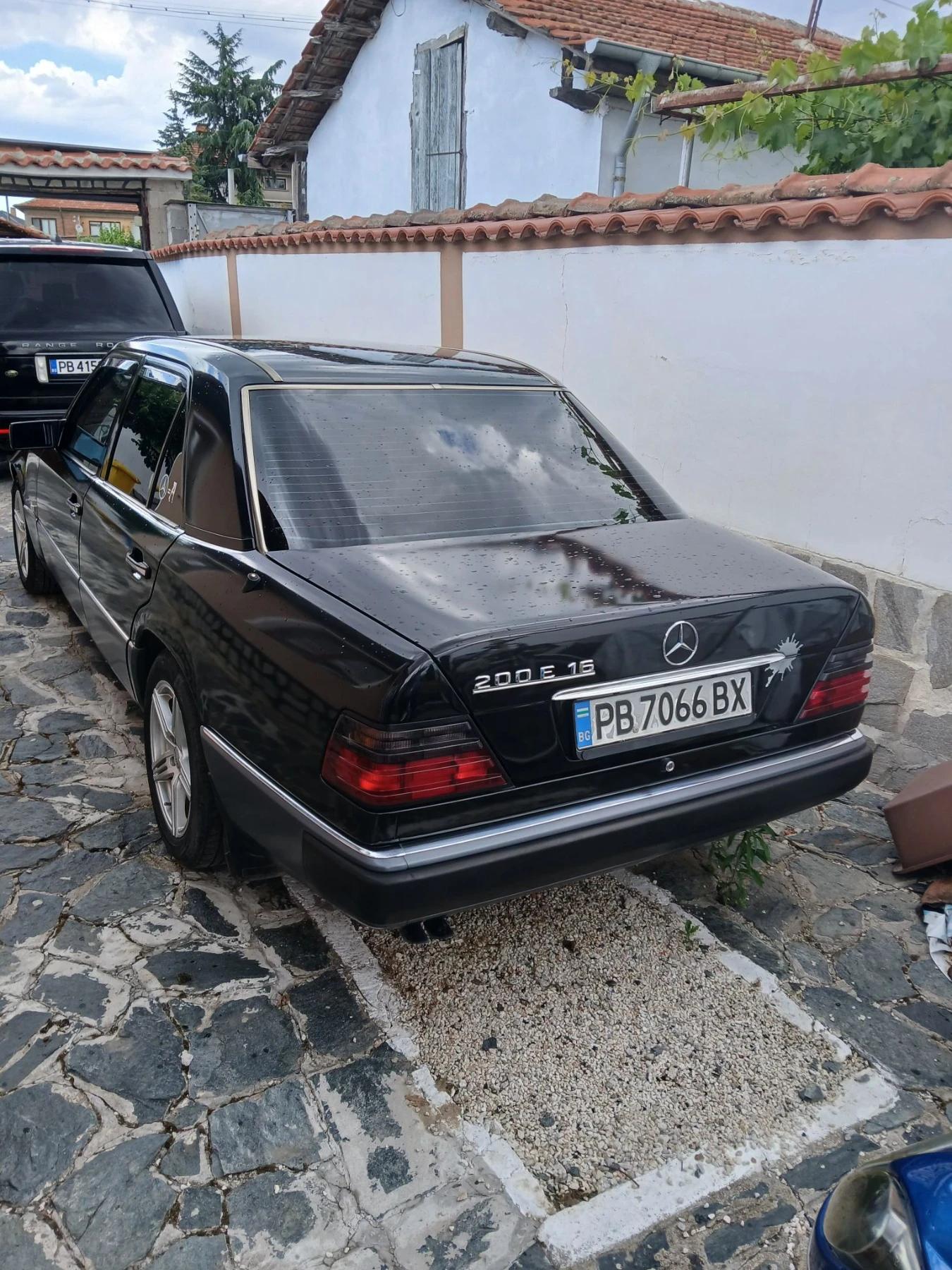 Mercedes-Benz 124