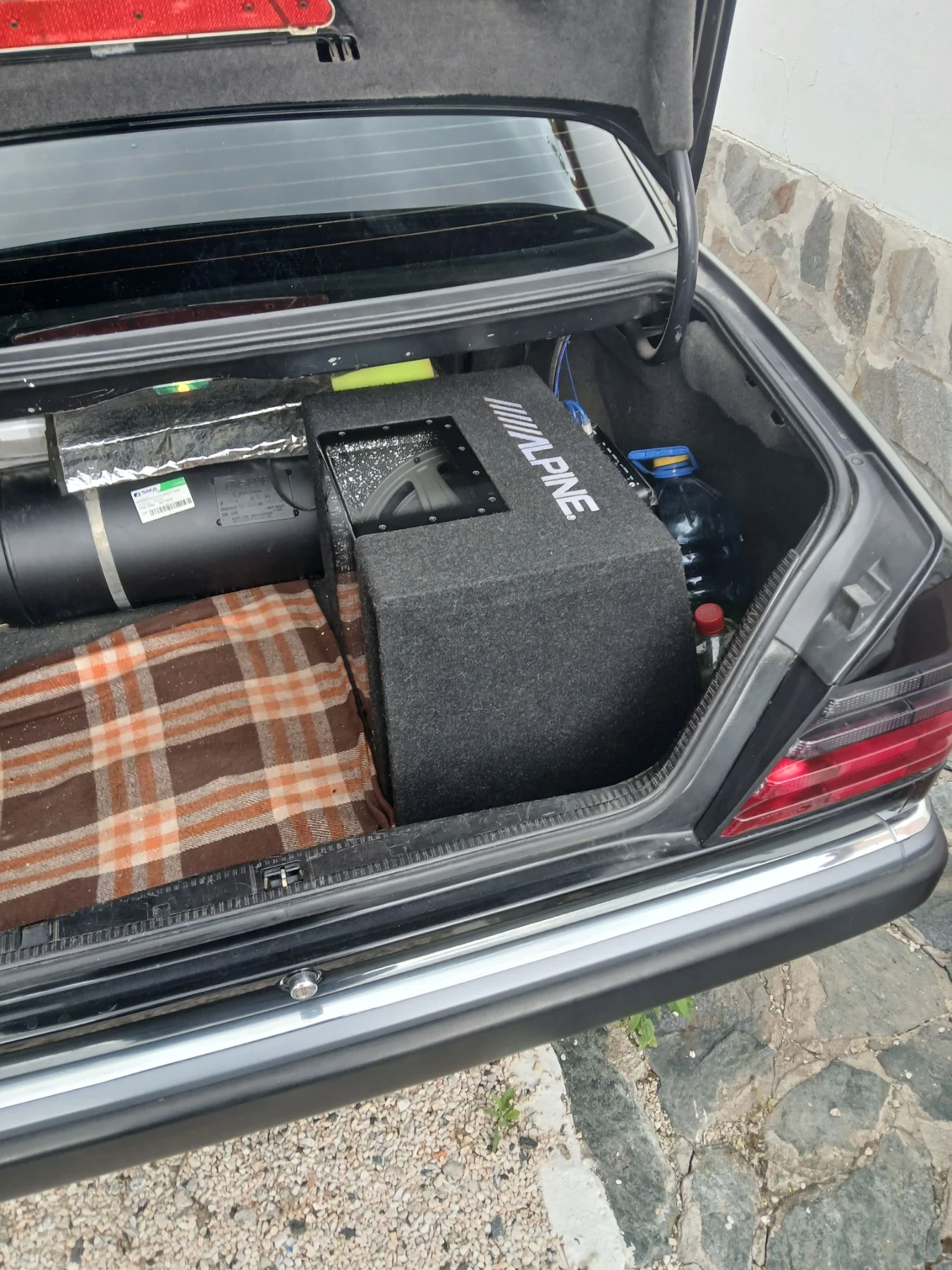 Mercedes-Benz 124, снимка 12 - Автомобили и джипове - 56483445