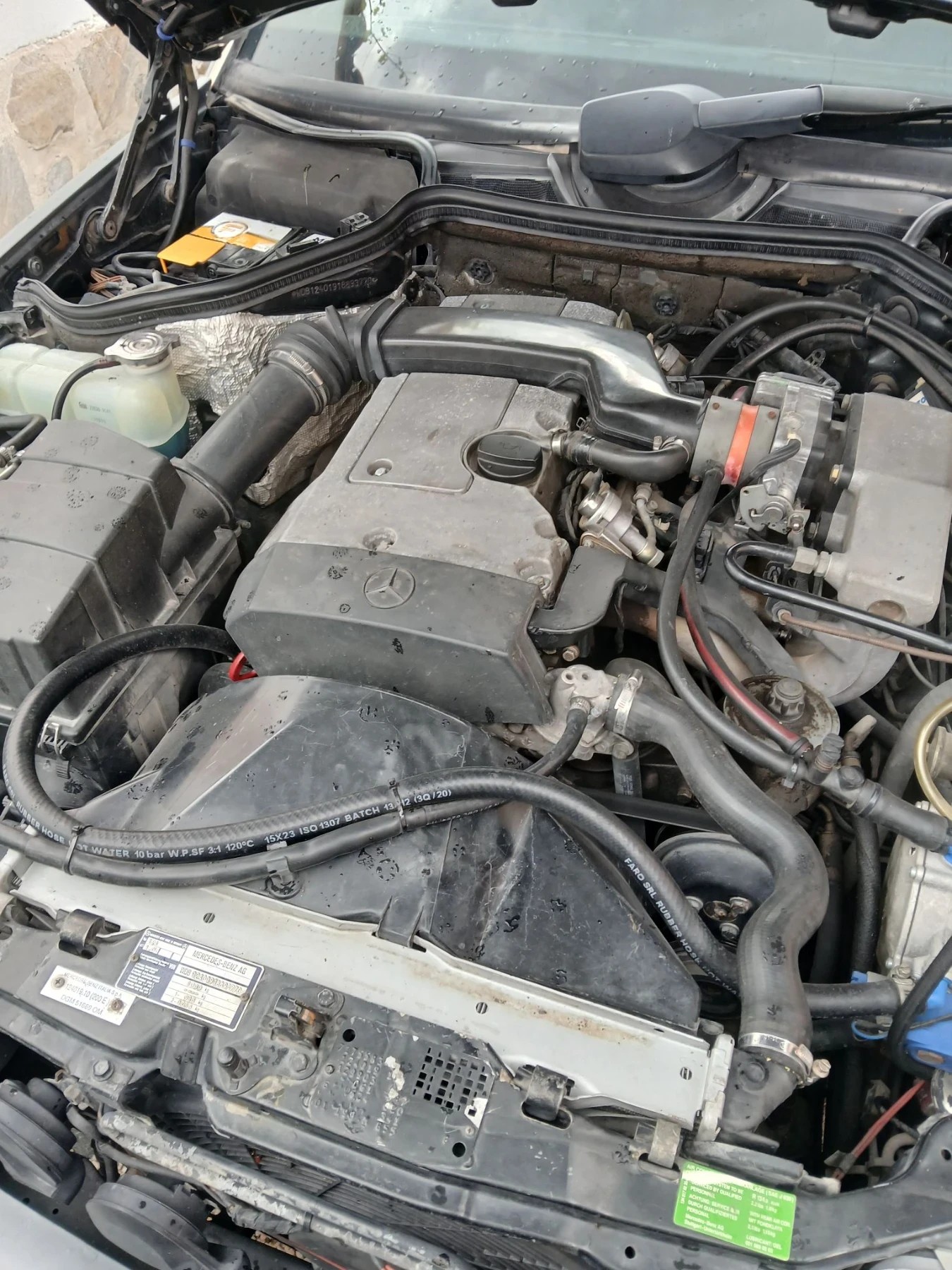 Mercedes-Benz 124, снимка 6 - Автомобили и джипове - 56483445