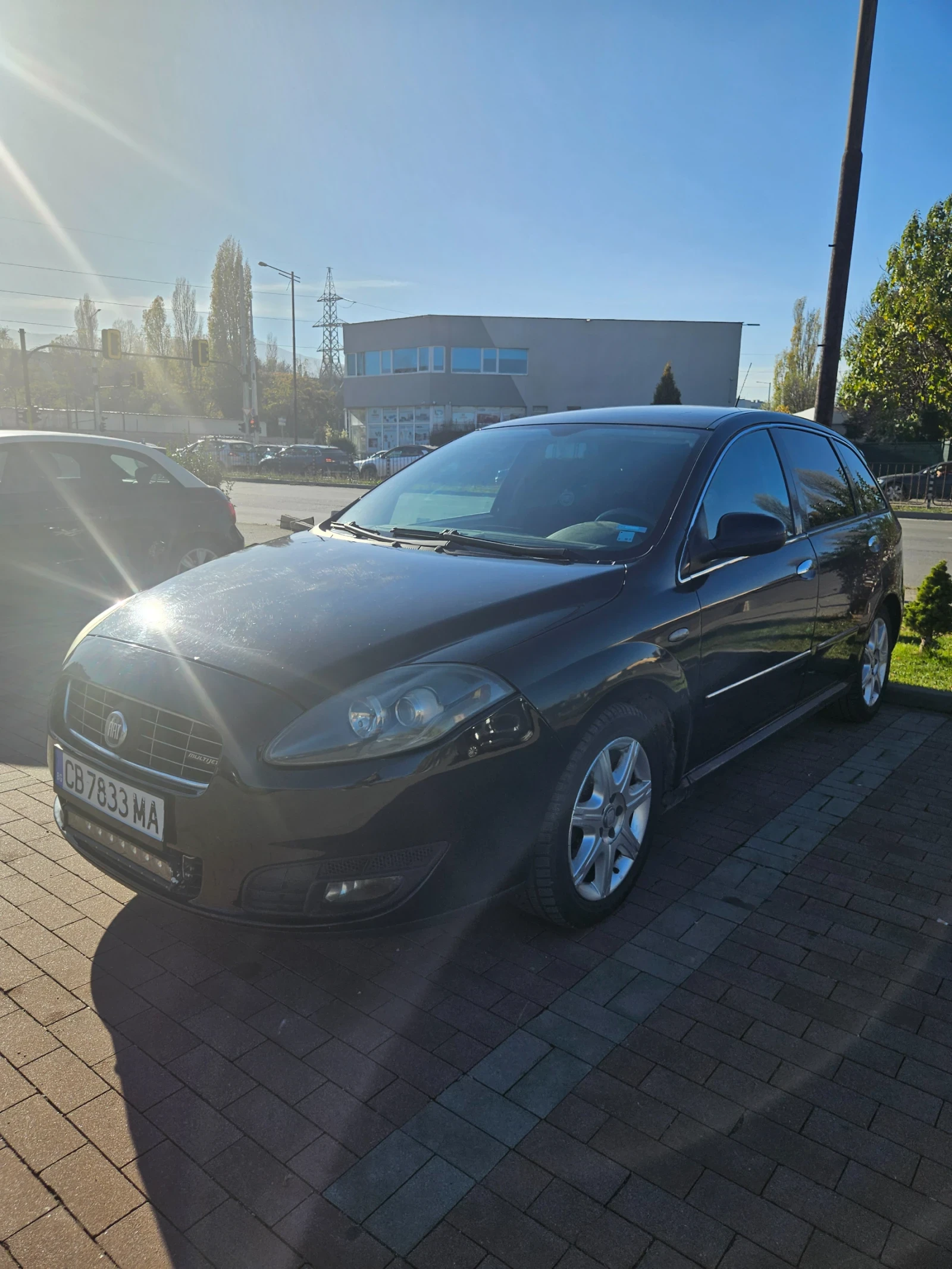 Fiat Croma 1.9 Multijet, снимка 3 - Автомобили и джипове - 56585702