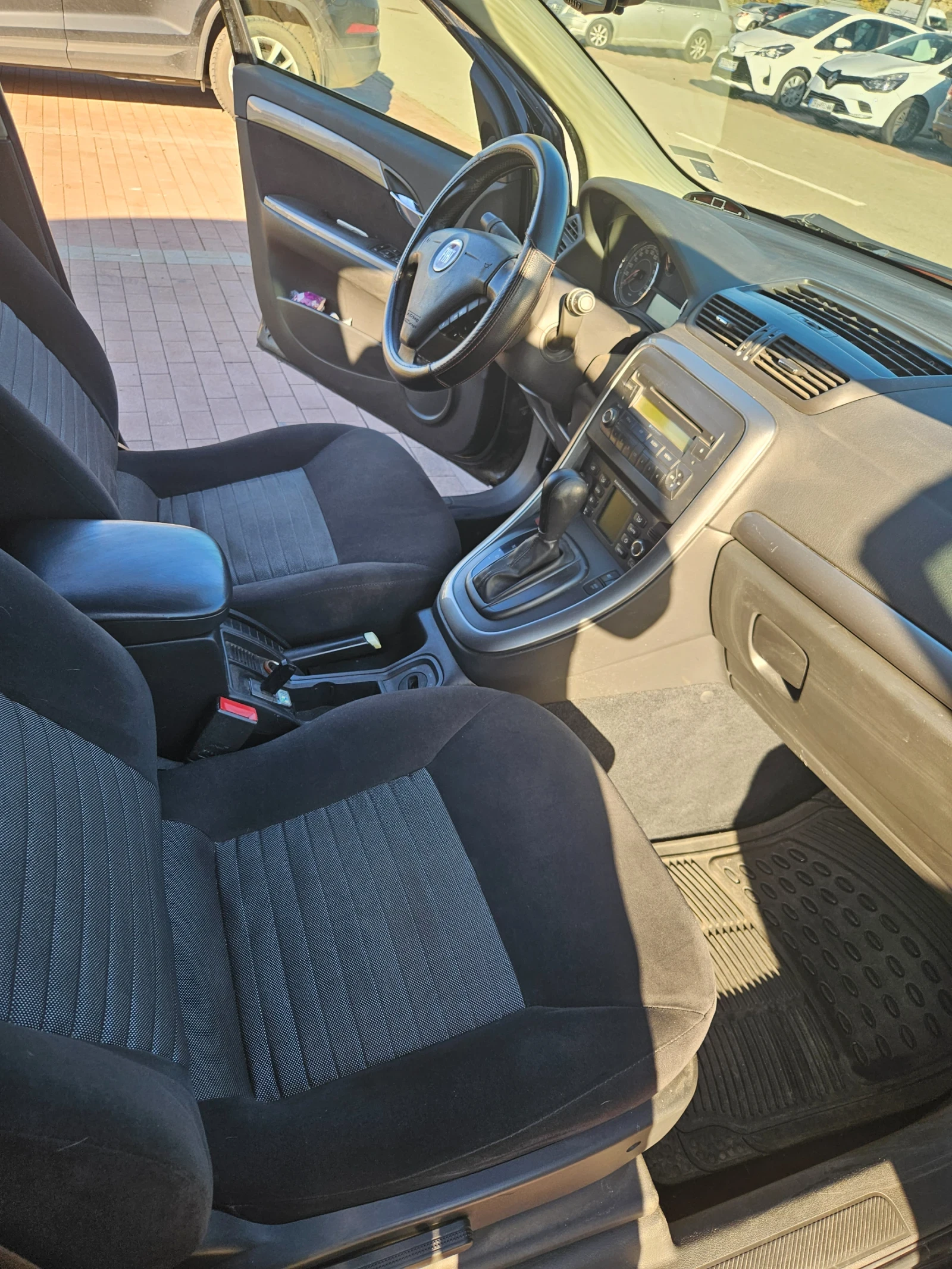 Fiat Croma 1.9 Multijet, снимка 6 - Автомобили и джипове - 56585702
