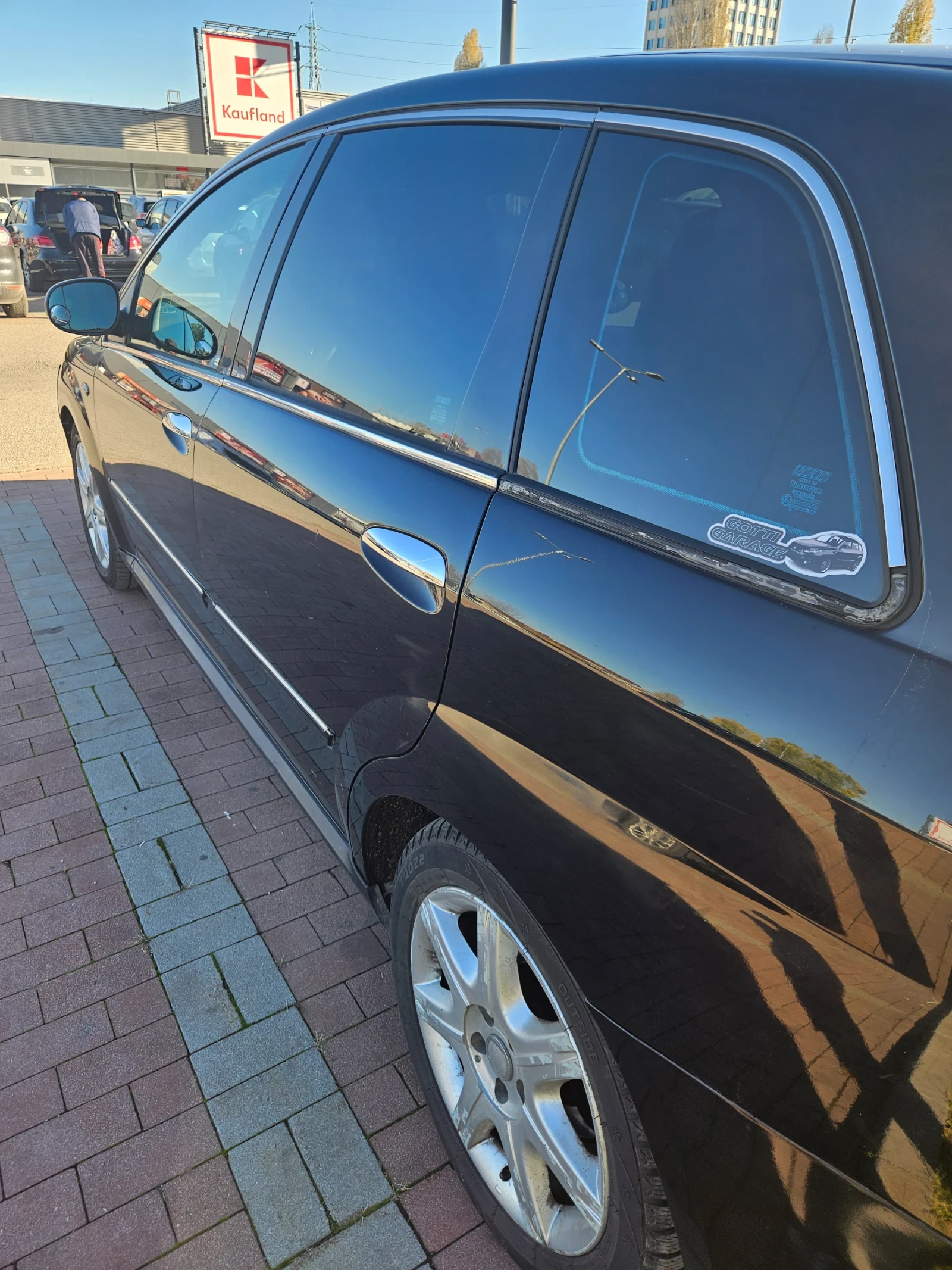 Fiat Croma 1.9 Multijet, снимка 11 - Автомобили и джипове - 56585702
