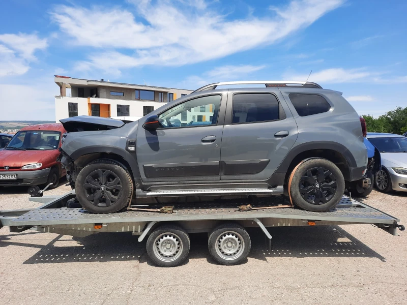 Dacia Duster 1.5d extreme 4x4, снимка 10 - Автомобили и джипове - 48088373