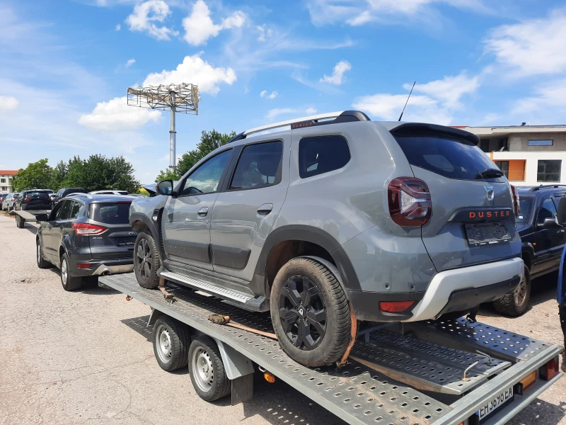 Dacia Duster 1.5d extreme 4x4, снимка 8 - Автомобили и джипове - 48088373