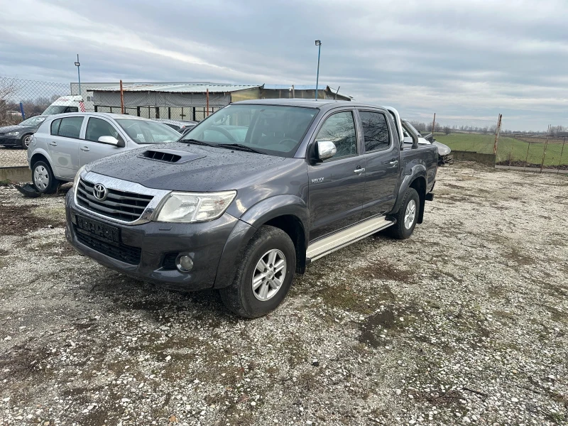 Toyota Hilux, снимка 5 - Автомобили и джипове - 48449625