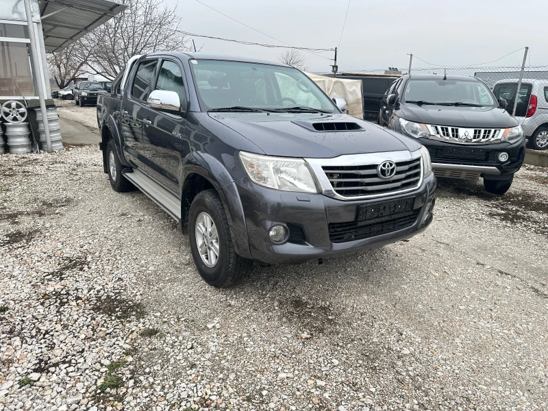 Toyota Hilux, снимка 1 - Автомобили и джипове - 48449625