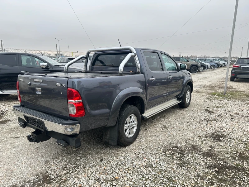 Toyota Hilux, снимка 4 - Автомобили и джипове - 48449625