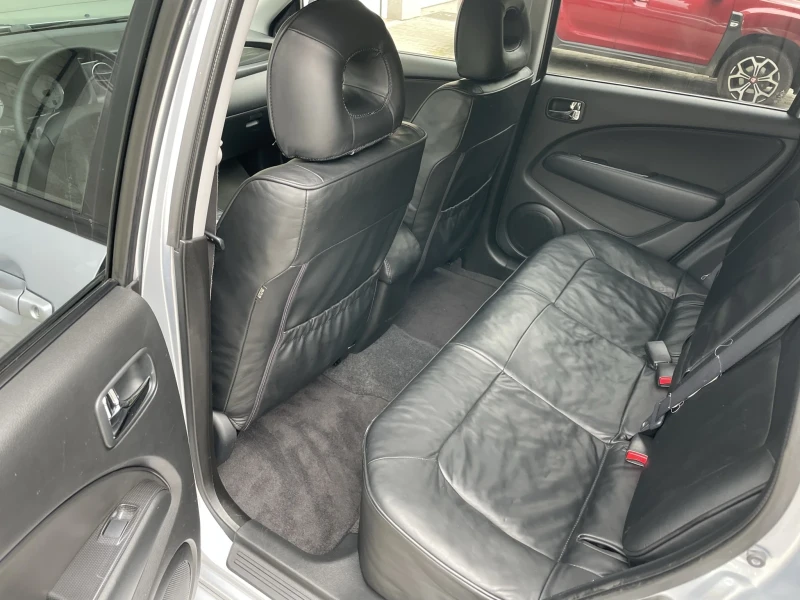 Mitsubishi Outlander 2.4, снимка 8 - Автомобили и джипове - 52351198