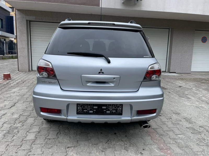 Mitsubishi Outlander 2.4, снимка 6 - Автомобили и джипове - 52351198