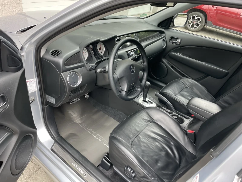 Mitsubishi Outlander 2.4, снимка 7 - Автомобили и джипове - 52351198