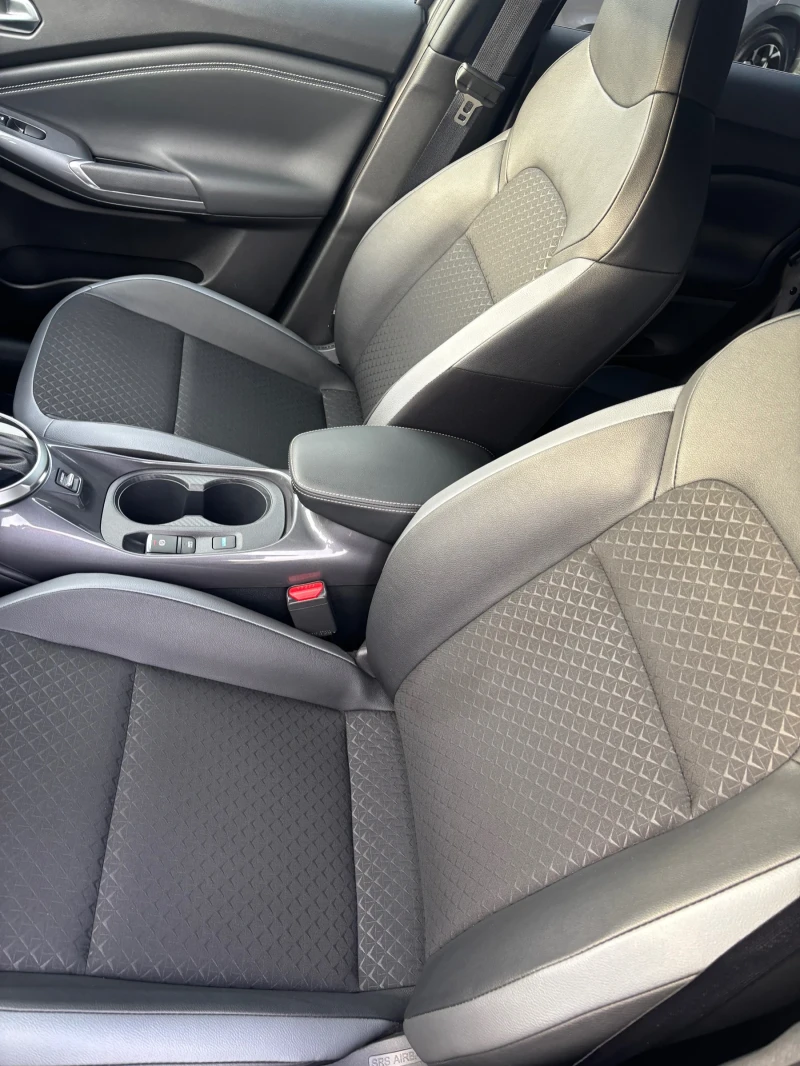 Nissan Juke 1.6-HEV 2024г., снимка 15 - Автомобили и джипове - 52570583