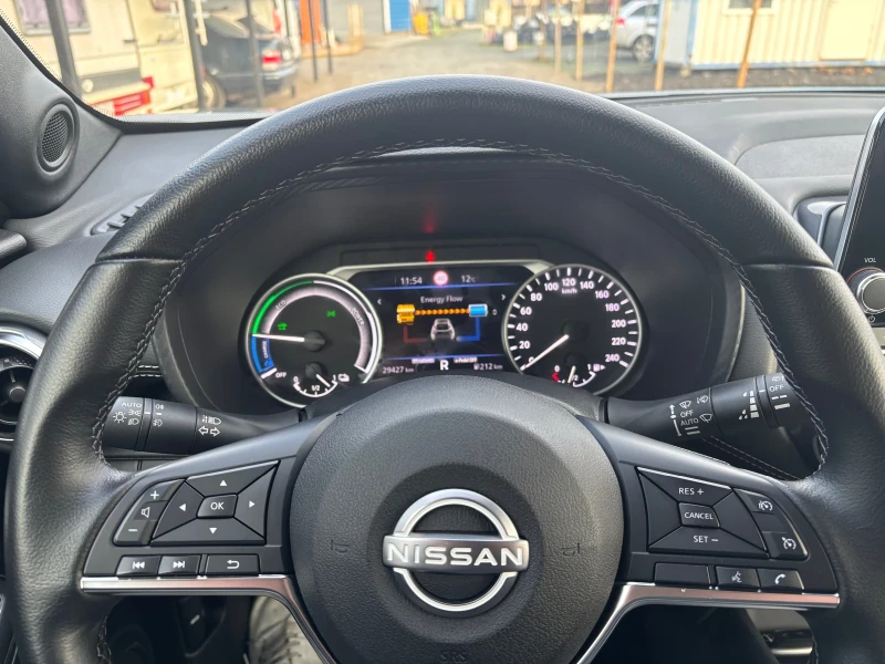Nissan Juke 1.6-HEV 2024г., снимка 8 - Автомобили и джипове - 52570583