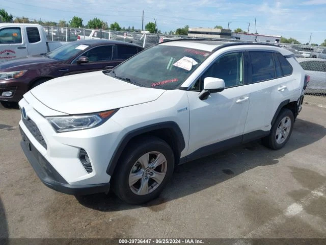 Toyota Rav4 HYBRID XLE, снимка 2 - Автомобили и джипове - 47331461