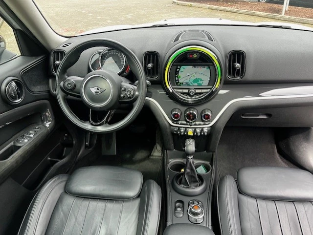 Mini Countryman Cooper SE 1.5 - ALL4, снимка 3 - Автомобили и джипове - 54605424