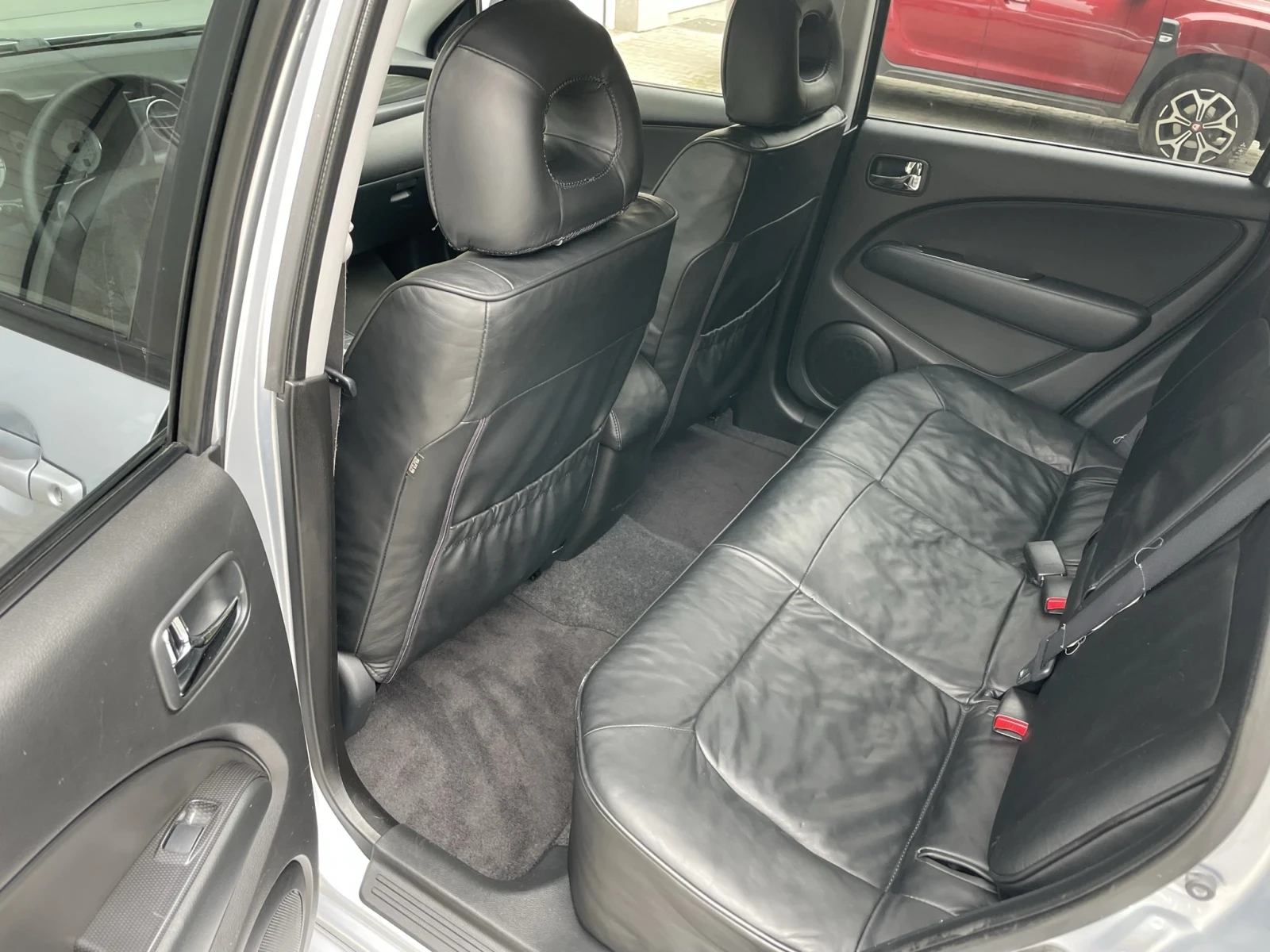 Mitsubishi Outlander 2.4 - изображение 8