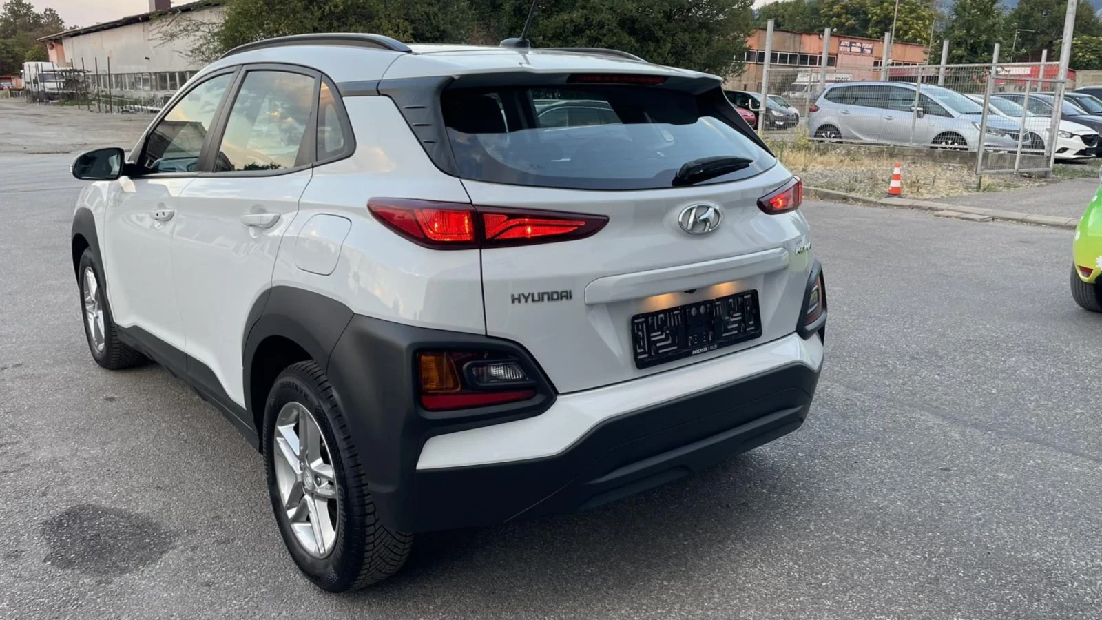 Hyundai Kona 1.0I KLI NAVI - изображение 4