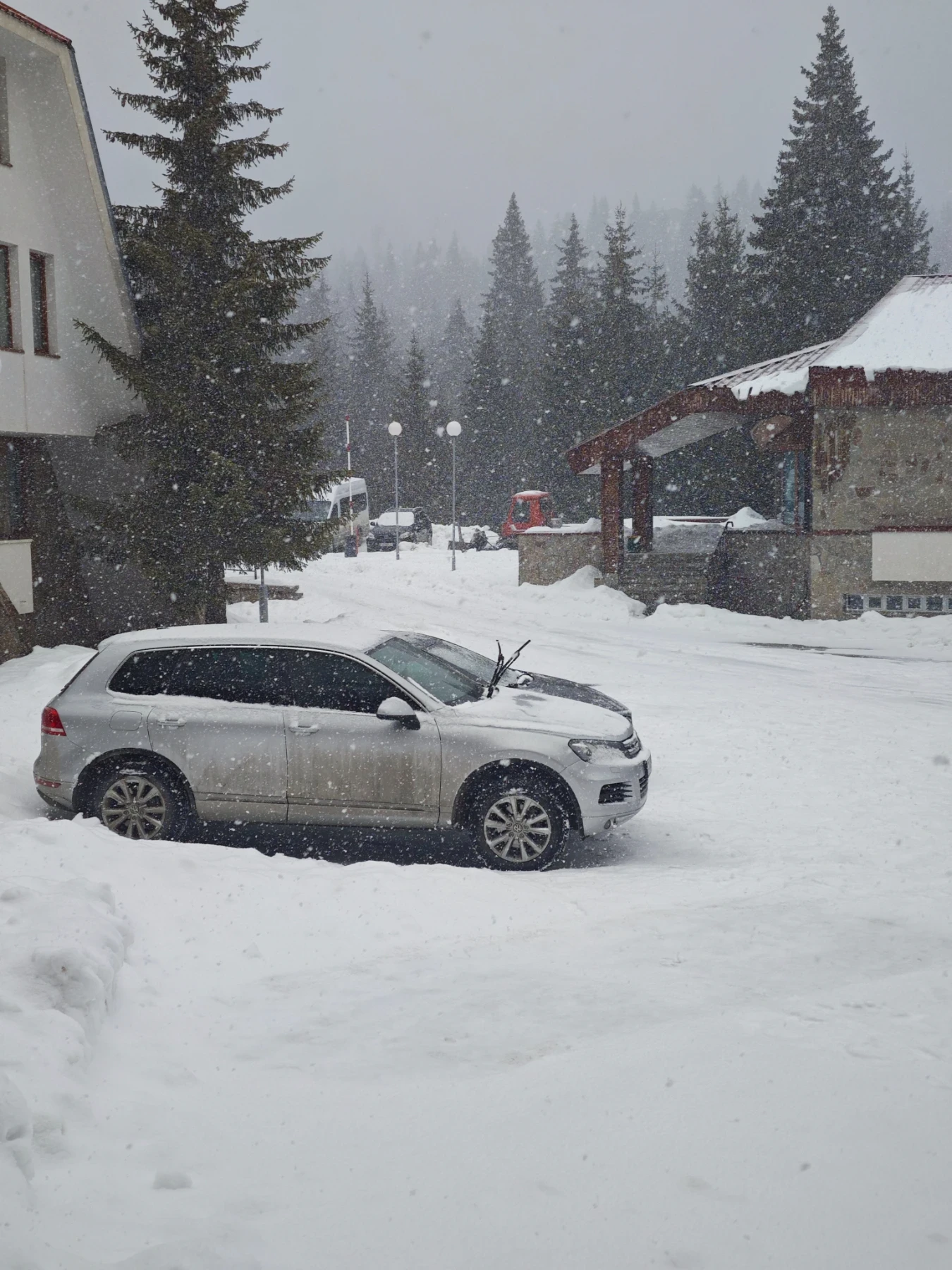 VW Touareg, снимка 10 - Автомобили и джипове - 54763838