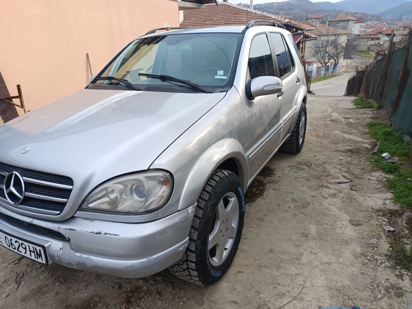 Mercedes-Benz ML 270, снимка 2 - Автомобили и джипове - 54184014
