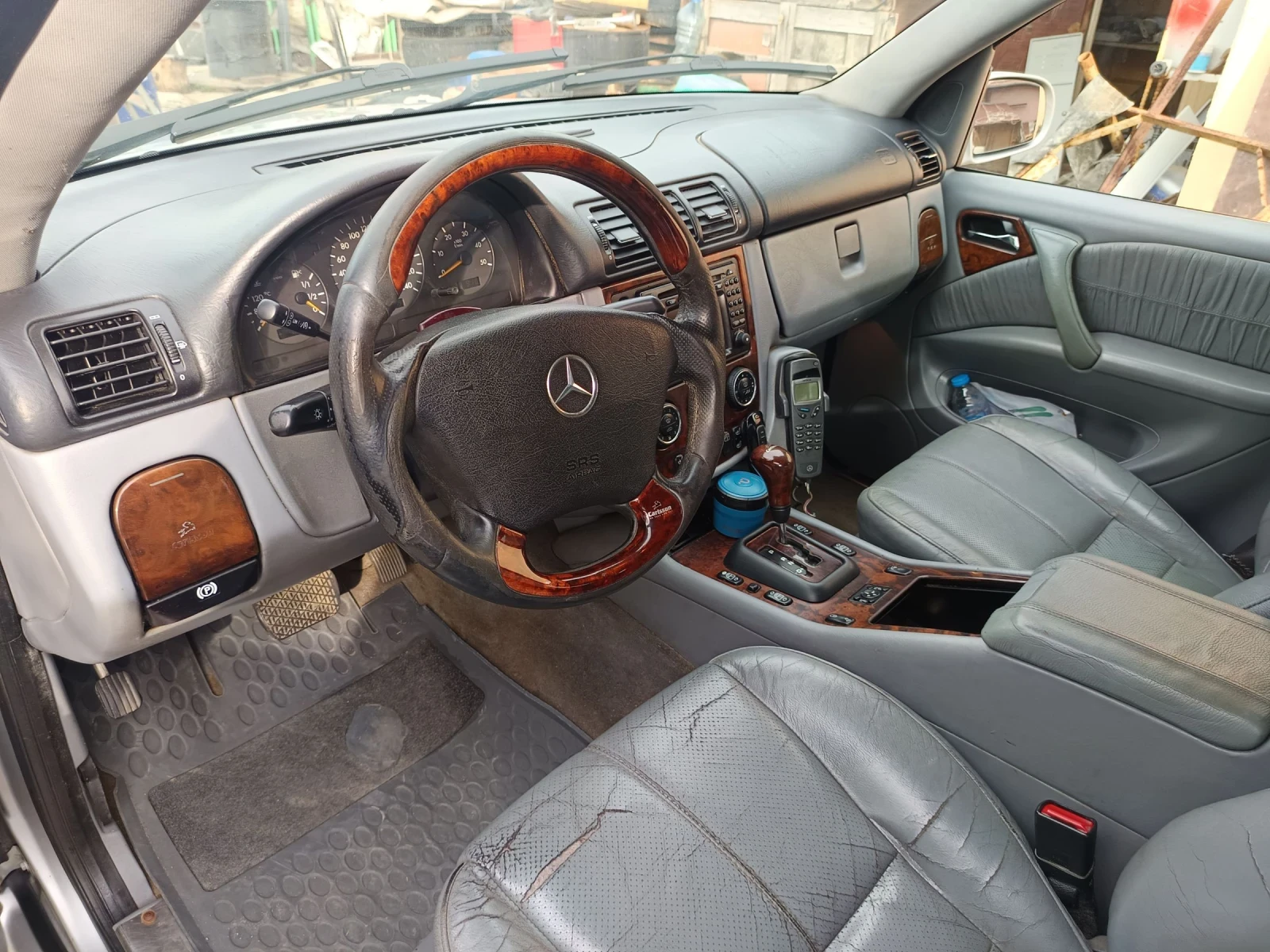 Mercedes-Benz ML 270, снимка 6 - Автомобили и джипове - 54184014