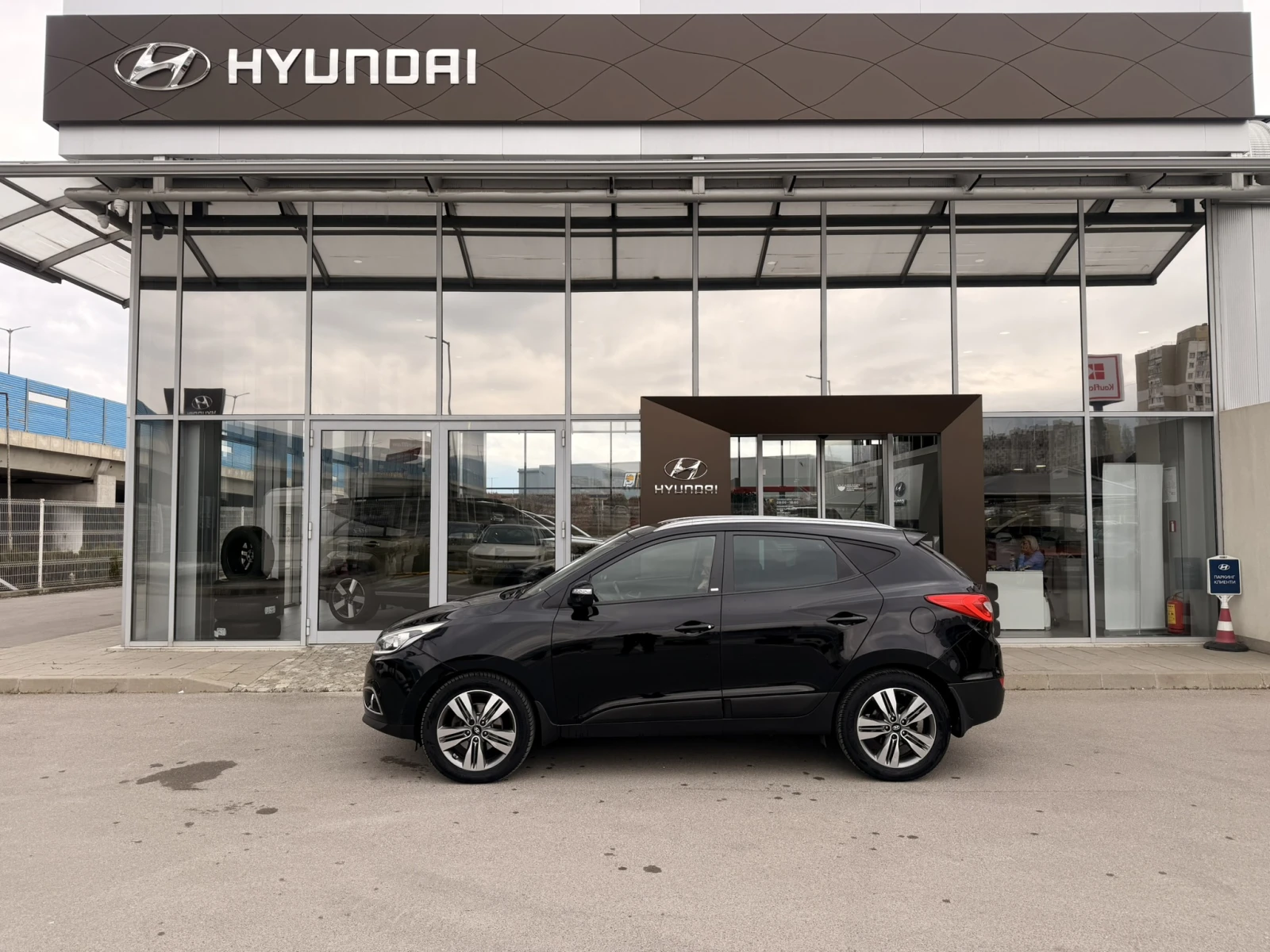 Hyundai IX35 EXCLUSIVE, снимка 2 - Автомобили и джипове - 54313234