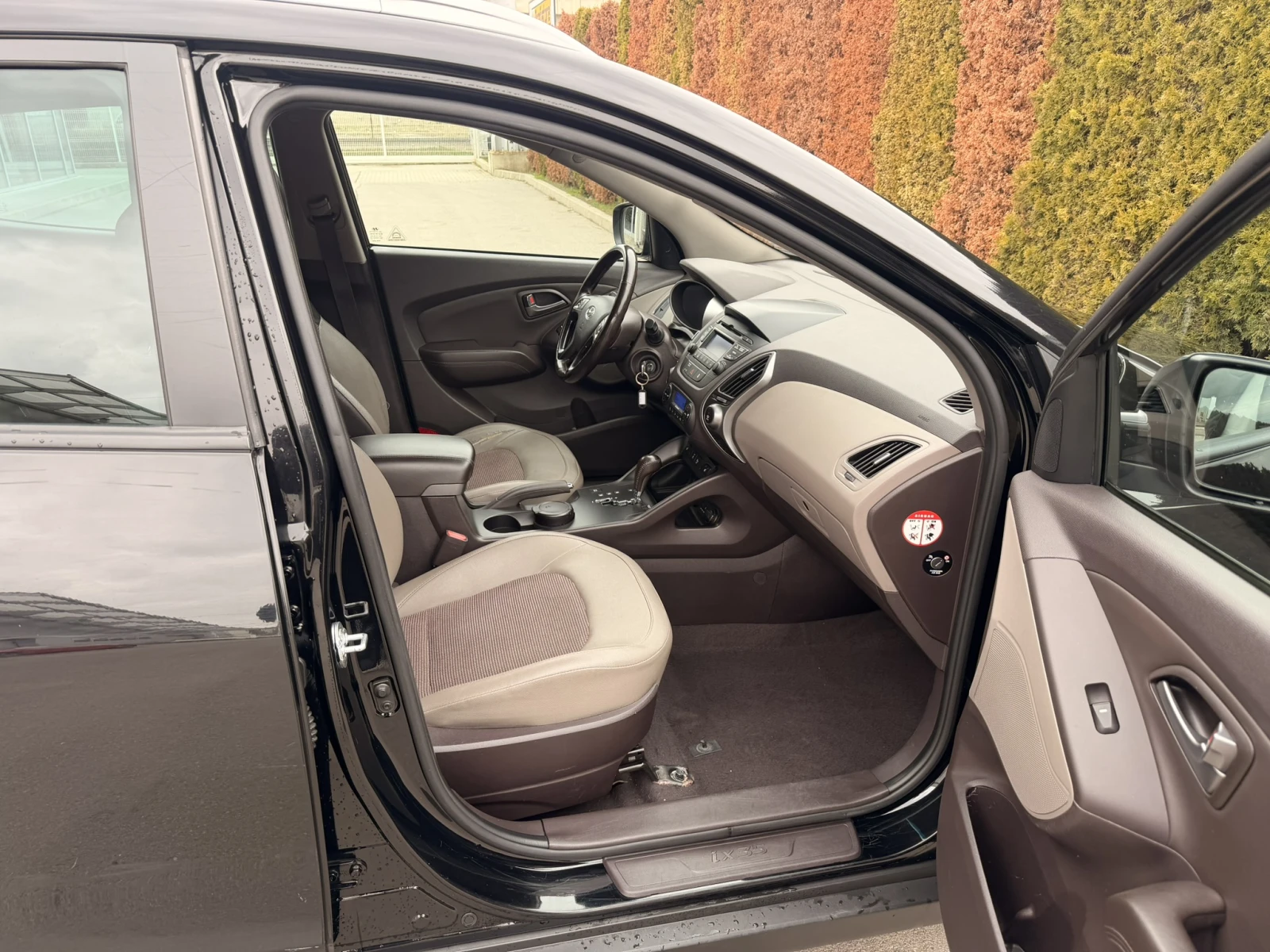 Hyundai IX35 EXCLUSIVE, снимка 10 - Автомобили и джипове - 54313234