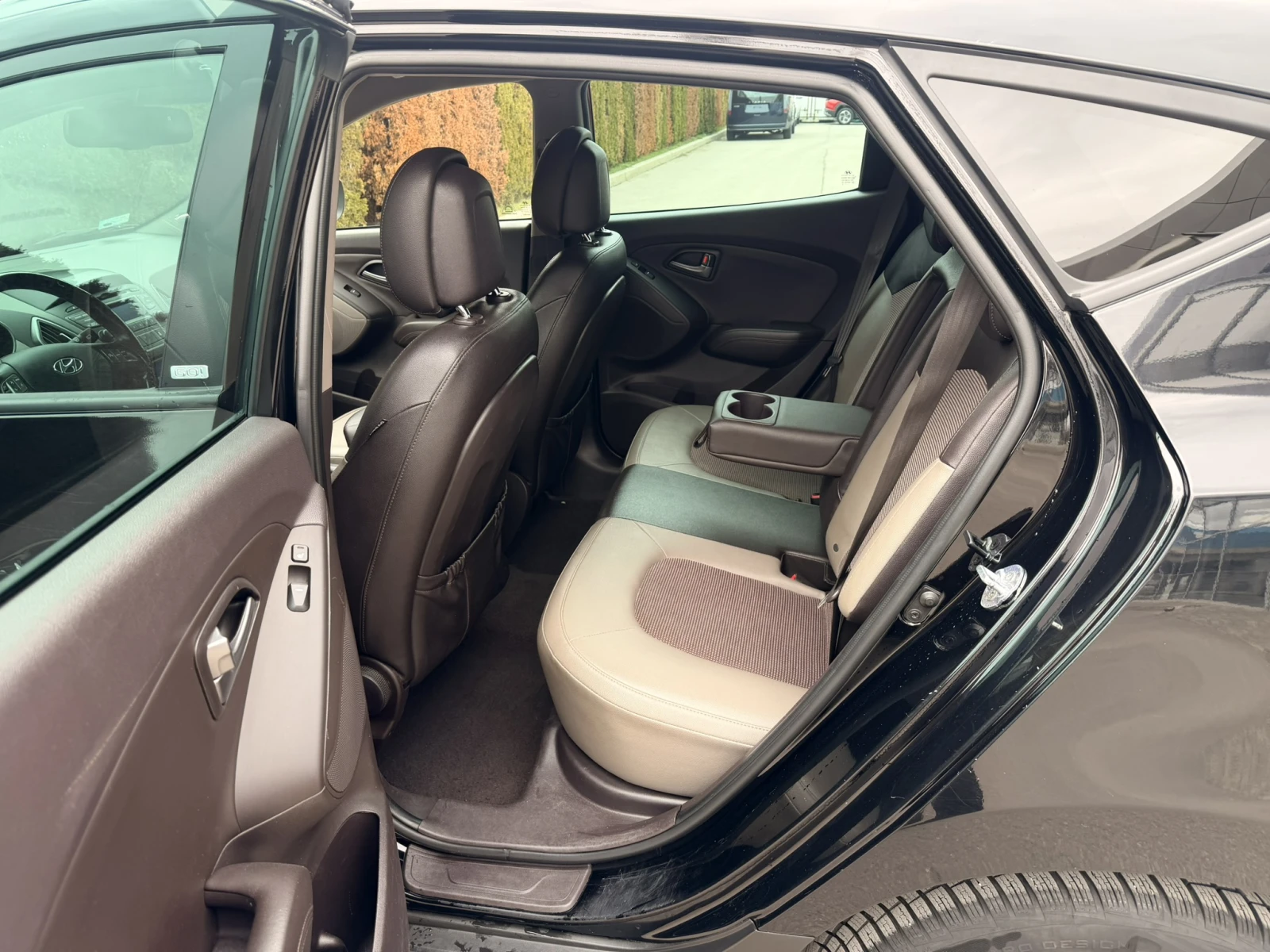 Hyundai IX35 EXCLUSIVE, снимка 11 - Автомобили и джипове - 54313234