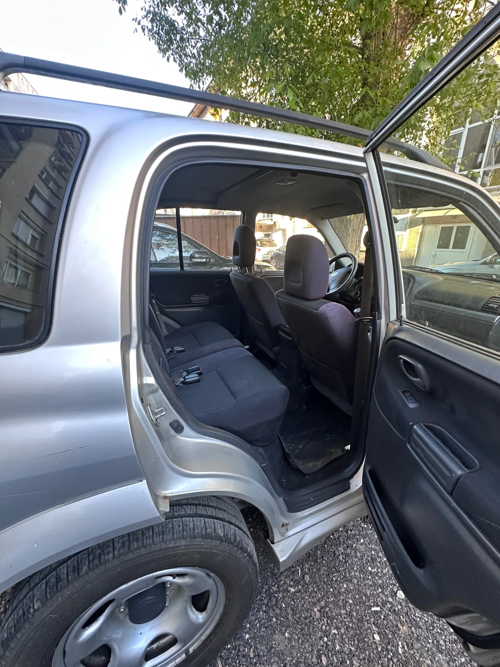 Suzuki Grand vitara, снимка 4 - Автомобили и джипове - 54336080