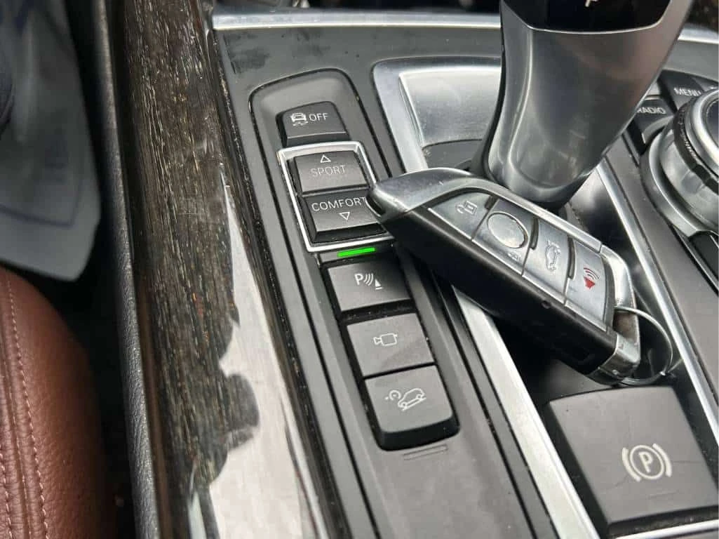BMW X5  | xDrive35i | 360 | ПАНОРАМА | КОЖА , снимка 16 - Автомобили и джипове - 54367561