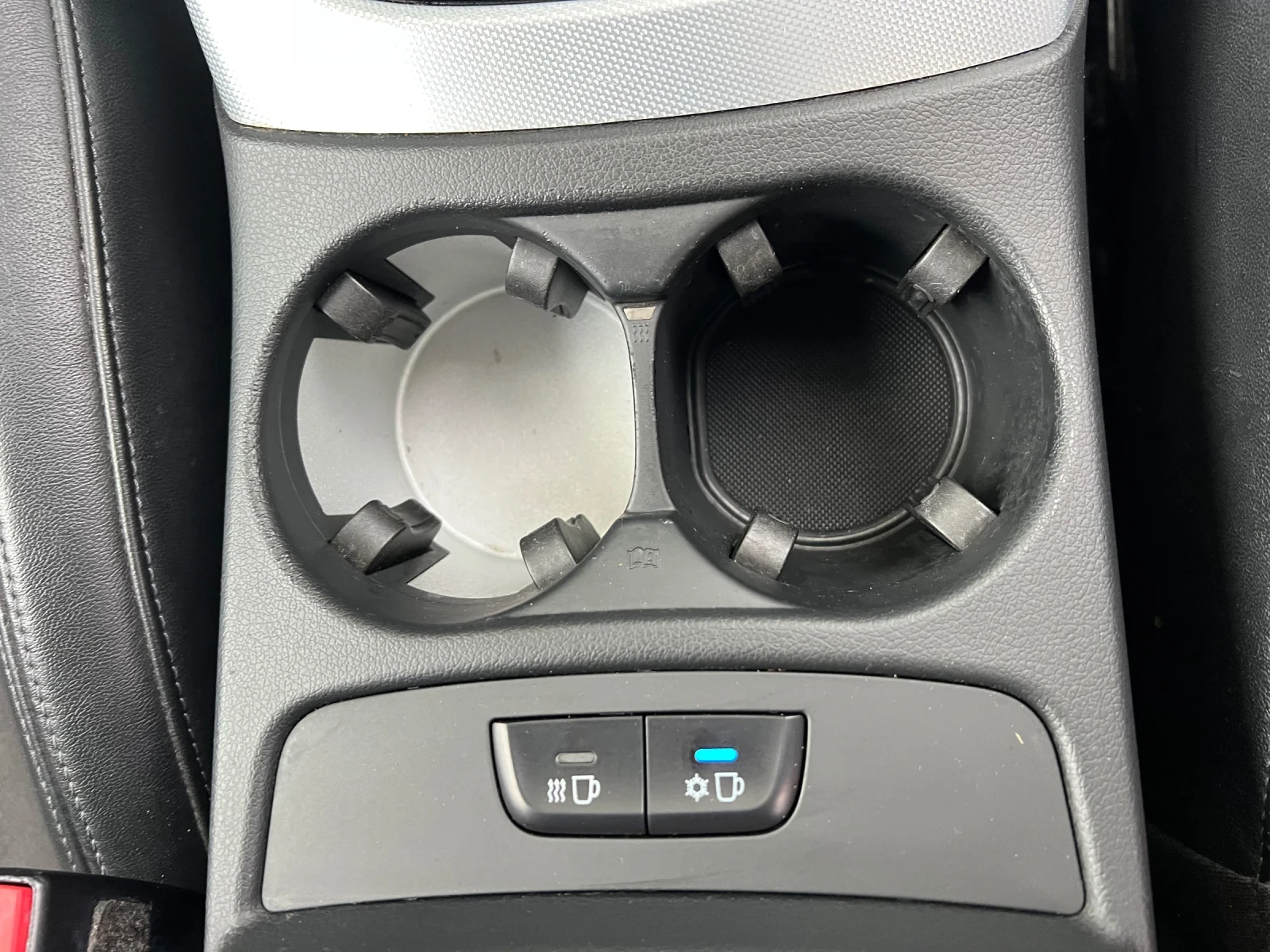 Audi Q5 S TRONIC/ALCANTARA/2РИ СОБСТВЕНИК/ИСТОРИЯ В AUDI, снимка 12 - Автомобили и джипове - 54424604