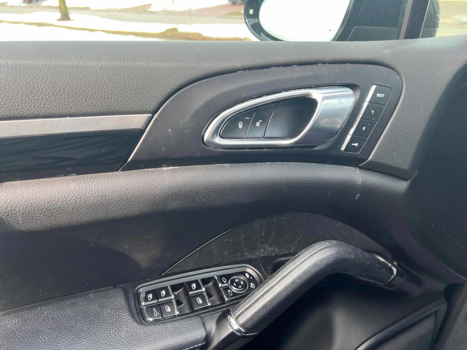 Porsche Cayenne Панорама * CARFAX * АВТО КРЕДИТ * Цена до БГ * , снимка 13 - Автомобили и джипове - 54423393