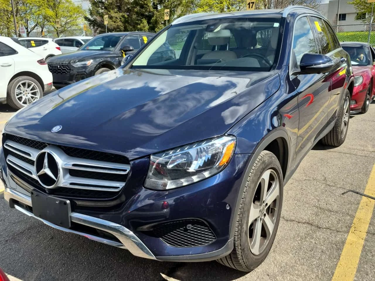 Mercedes-Benz GLC 300 * CARFAX * ПАНОРАМА * МАХАГОН * ПОДГРЕВИ * 