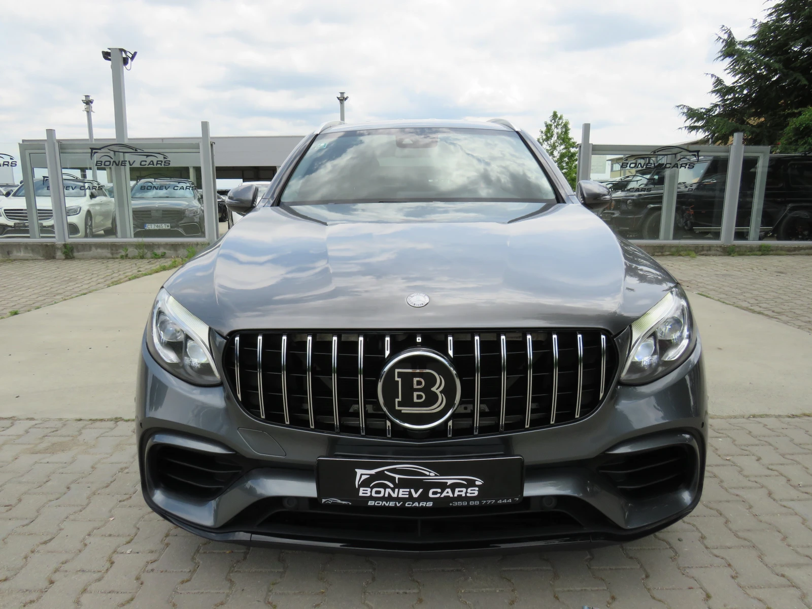 Mercedes-Benz GLC 220 * FULL BRABUS PACK DESIGNO 9G 4X4* , снимка 2 - Автомобили и джипове - 54960054