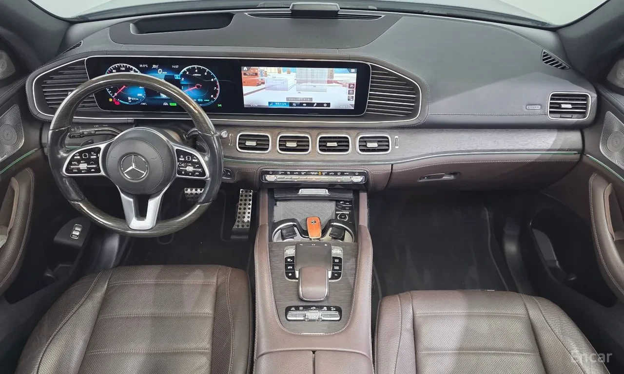 Mercedes-Benz GLS580 AMG* LINE* BURMESTER* ОБДУХВАНЕ* ДИСТРОНИК* МАСАЖ*, снимка 6 - Автомобили и джипове - 55929789