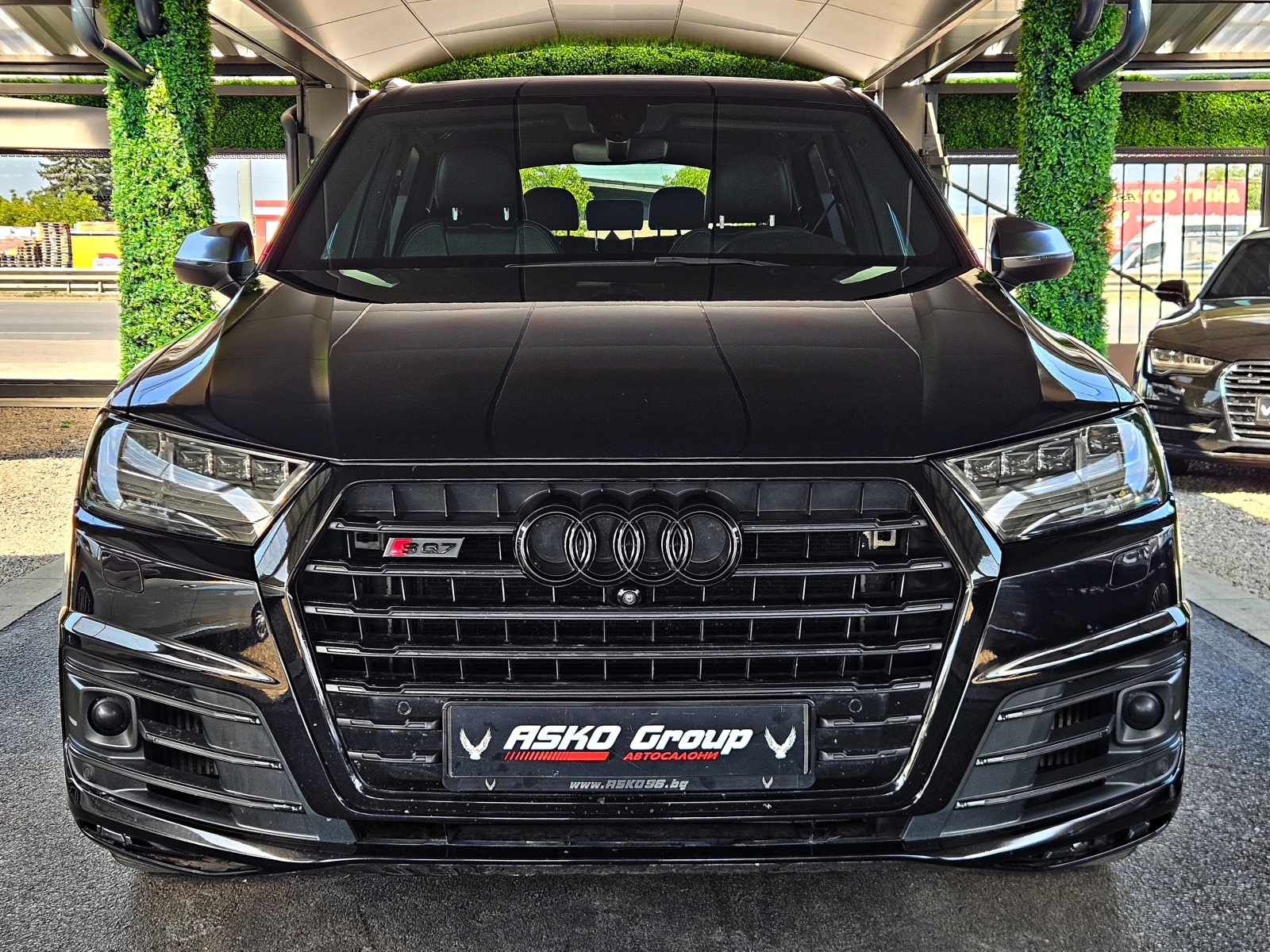 Audi SQ7 S-LINE/PANO/DISTR/360CAM/САМОПАРКИРАНЕ/ПОДГРЕВ/AMB, снимка 2 - Автомобили и джипове - 56022417