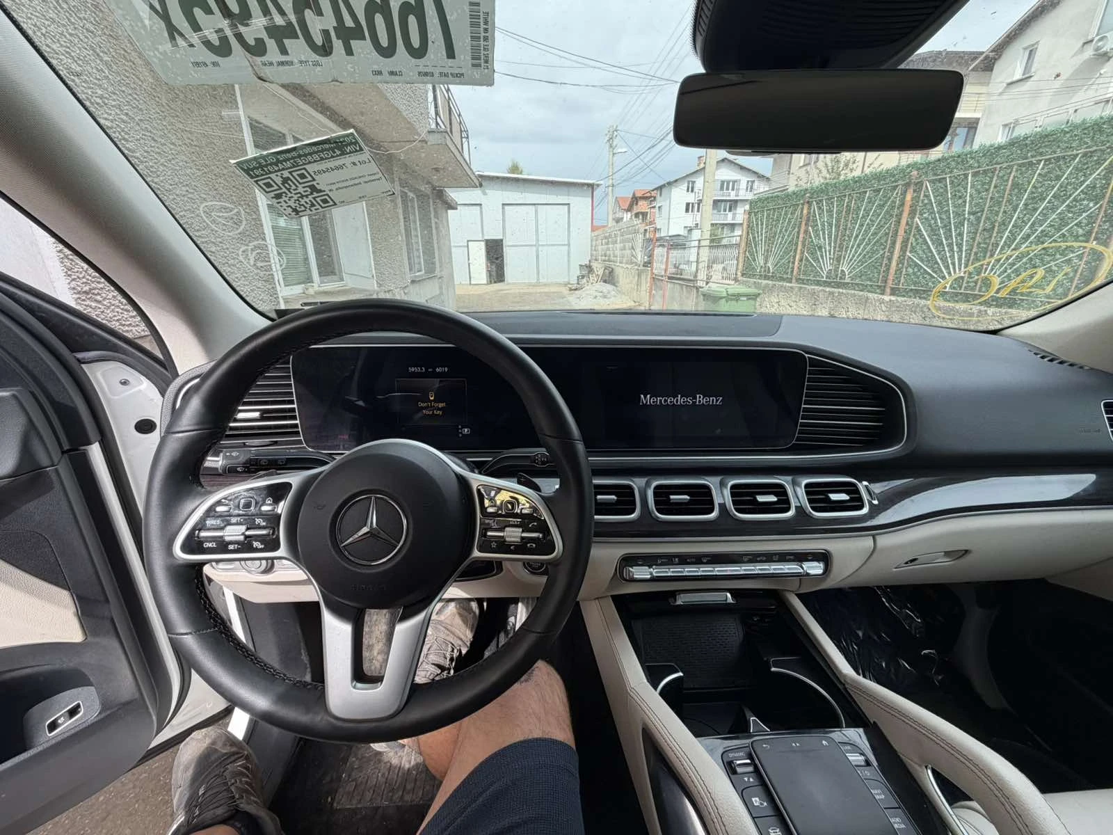 Mercedes-Benz GLE 580 6000 км. Реални, снимка 8 - Автомобили и джипове - 56222239