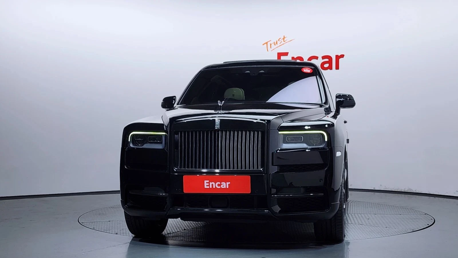 Rolls-Royce Cullinan, снимка 3 - Автомобили и джипове - 56689656