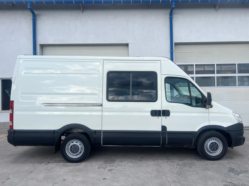 Iveco Daily 35s17 / 3.0 HPI-170к.с / Климатроник, снимка 7 - Бусове и автобуси - 48093880