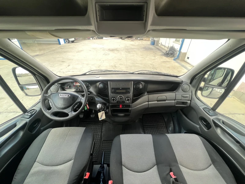 Iveco Daily 35s17 / 3.0 HPI-170к.с / Климатроник, снимка 15 - Бусове и автобуси - 48093880