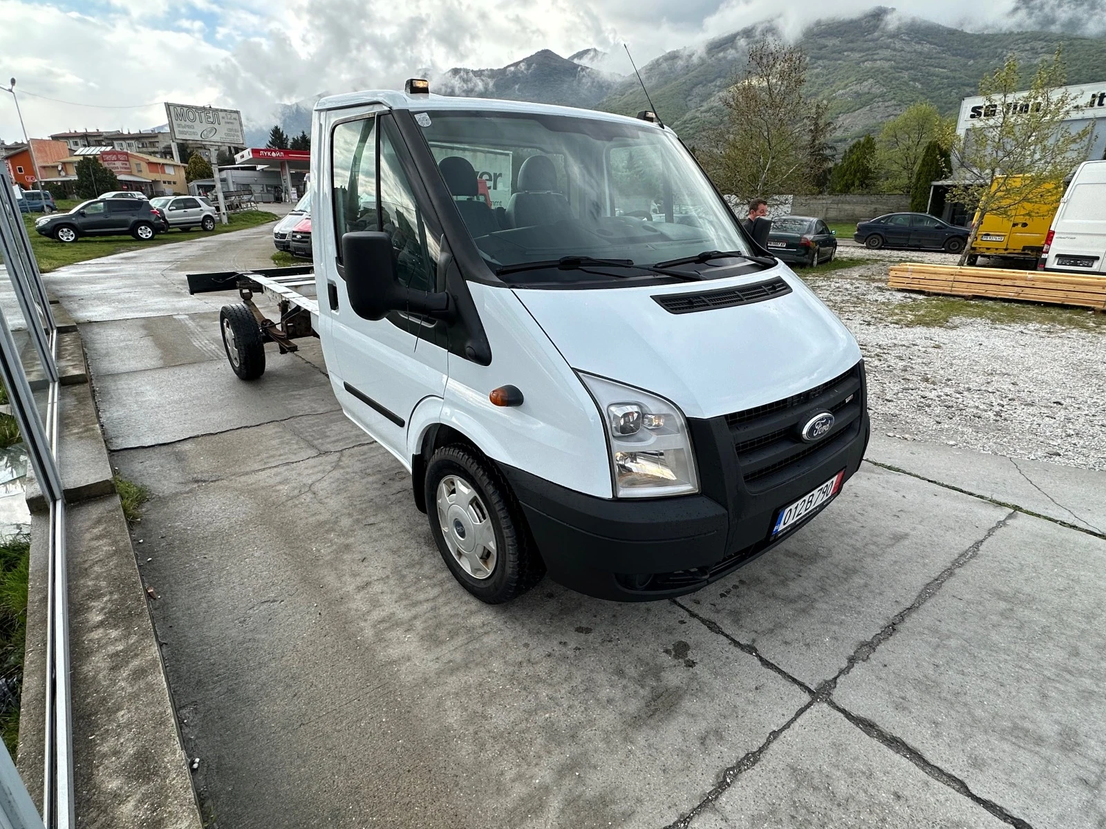 Ford Transit 2.4 TDCI - изображение 6