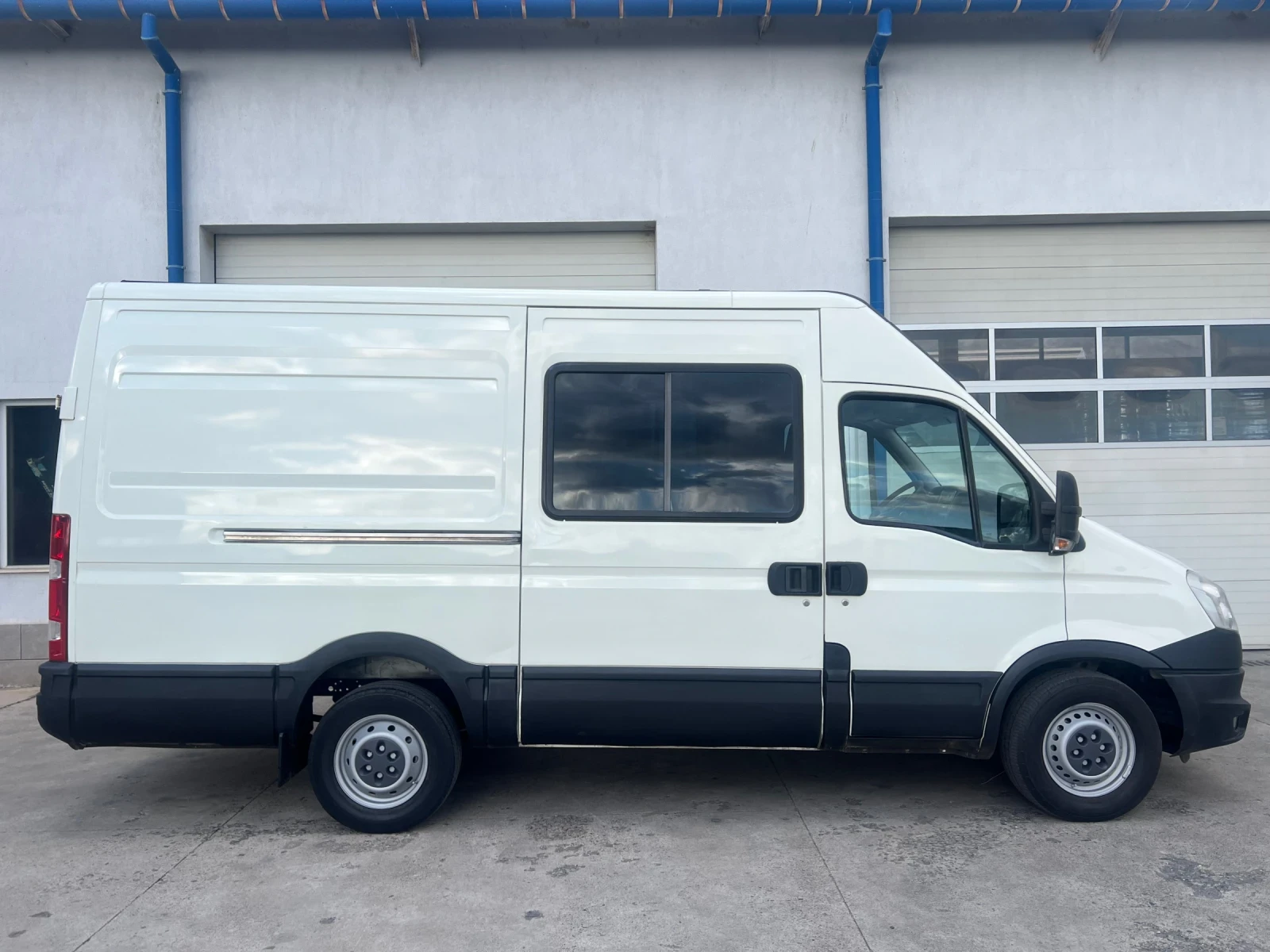 Iveco Daily 35s17 / 3.0 HPI-170к.с / Климатроник - изображение 7