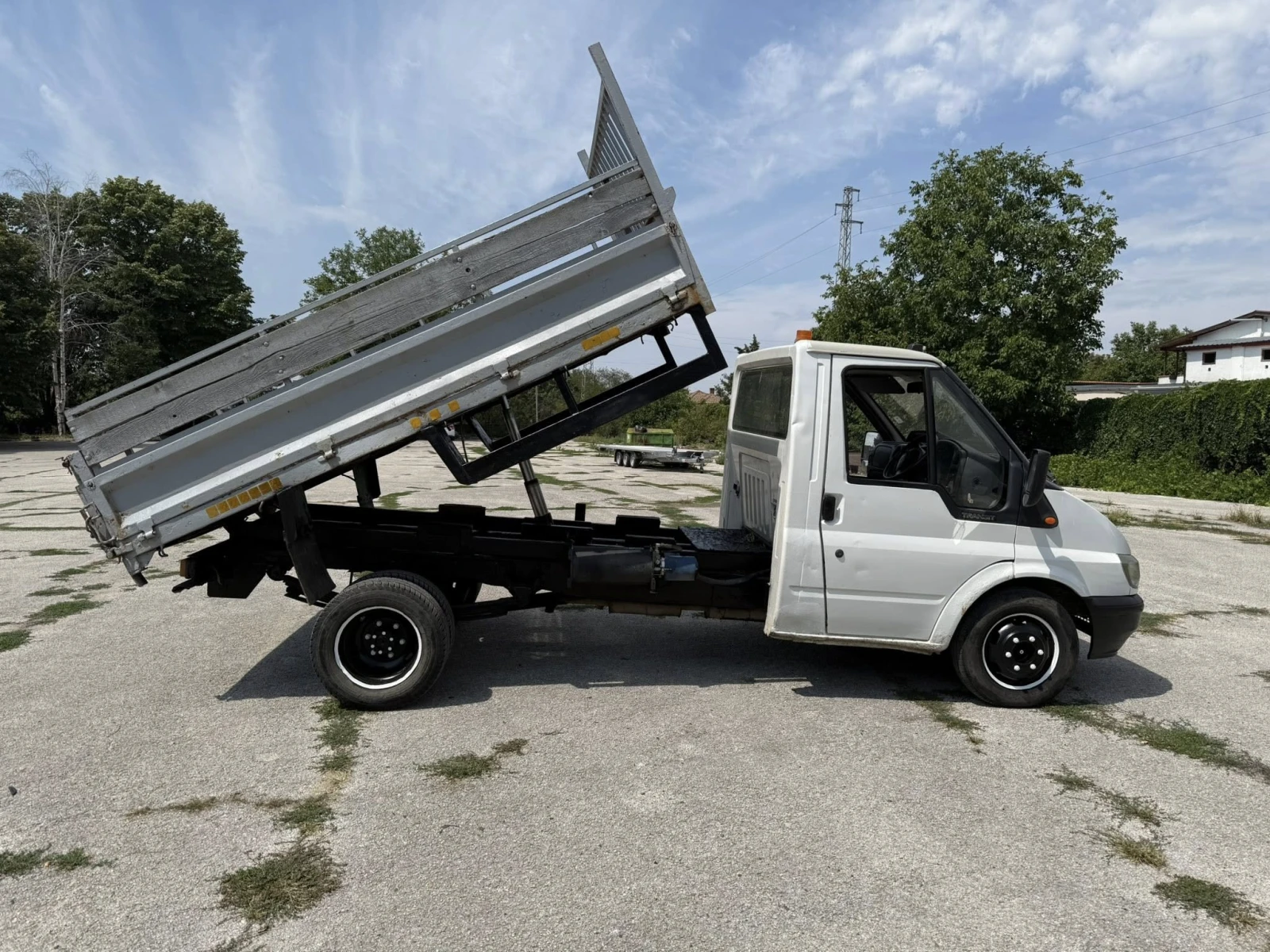 Ford Transit 2.4 самосвал 90кс - изображение 2