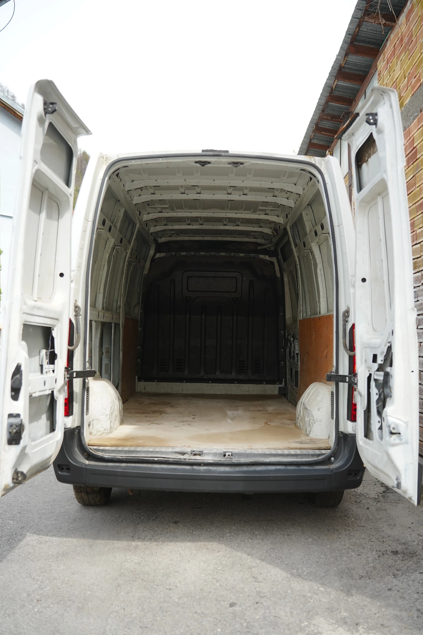 Renault Master MAXI 2.3 136к.с., снимка 17 - Бусове и автобуси - 54213141